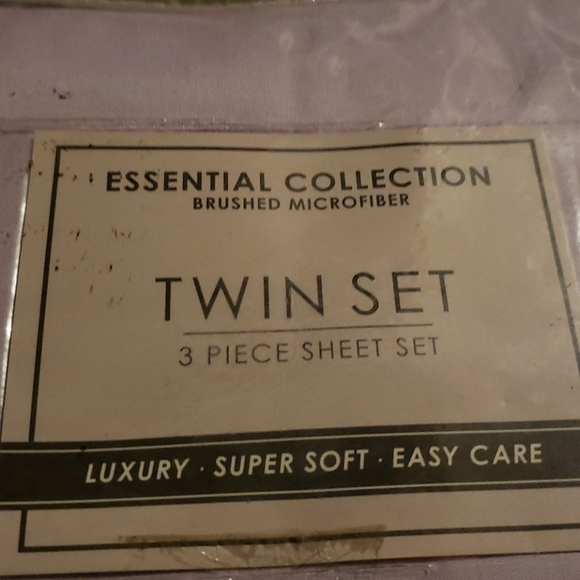 Essential Collection Twin set - Picture 2 of 3